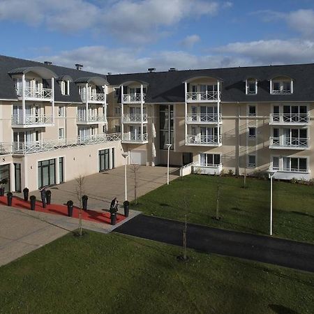 Domitys Le Carrousel Aparthotel Cabourg Exterior photo
